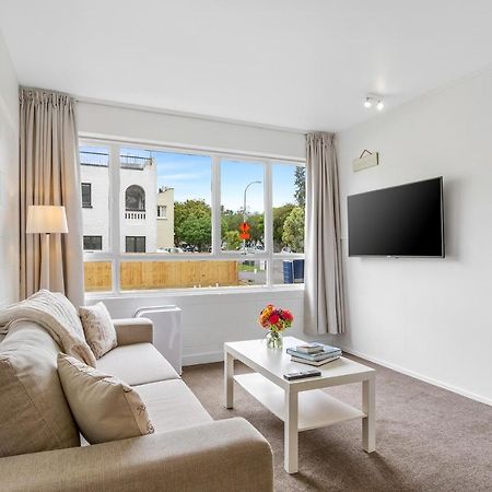One Bedroom Apartment, Heart Of Newmarket Auckland Esterno foto