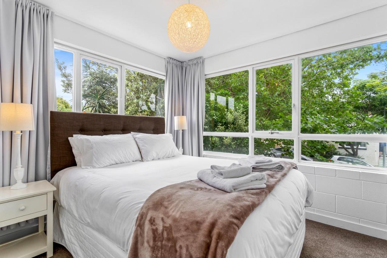 One Bedroom Apartment, Heart Of Newmarket Auckland Esterno foto